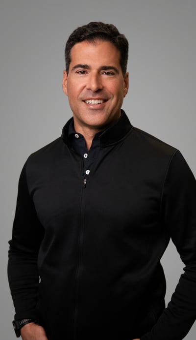 Alex Santos Headshot