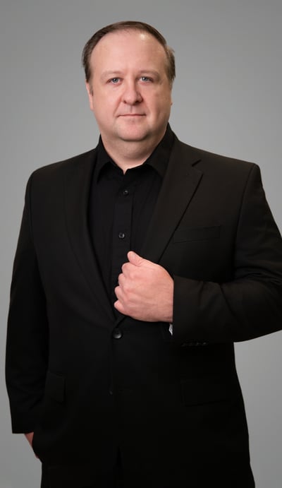 Lee Mangold Headshot
