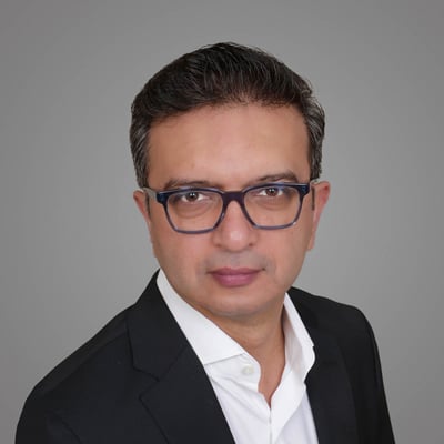 Vivek Shivananda Headshot