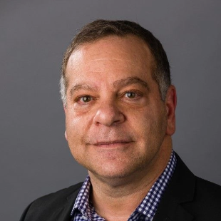 Alex Weiss Headshot